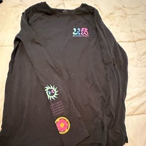 EUC Under Armour tee size medium